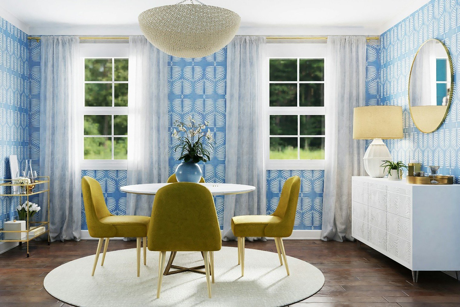 Geöffnete Tapetennaht an einer gestrichenen Wand